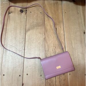 Beautiful like-new Kate Spade crossbody purse!